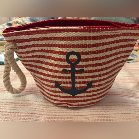 Anchor striped wristlet purse - NEW - Picture 4 of 5
